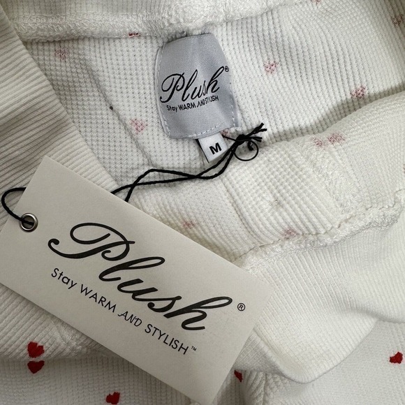 NWT REVOLVE Plush Heart Print Pajama Set Waffle Knit Women's White Size Medium - Picture 8 of 8